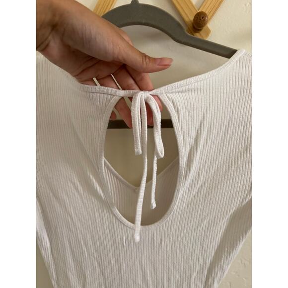 Abercrombie & Fitch Top Women's Bodysuit Thong White Short Sleeve Back Cut Out - Picture 5 of 6